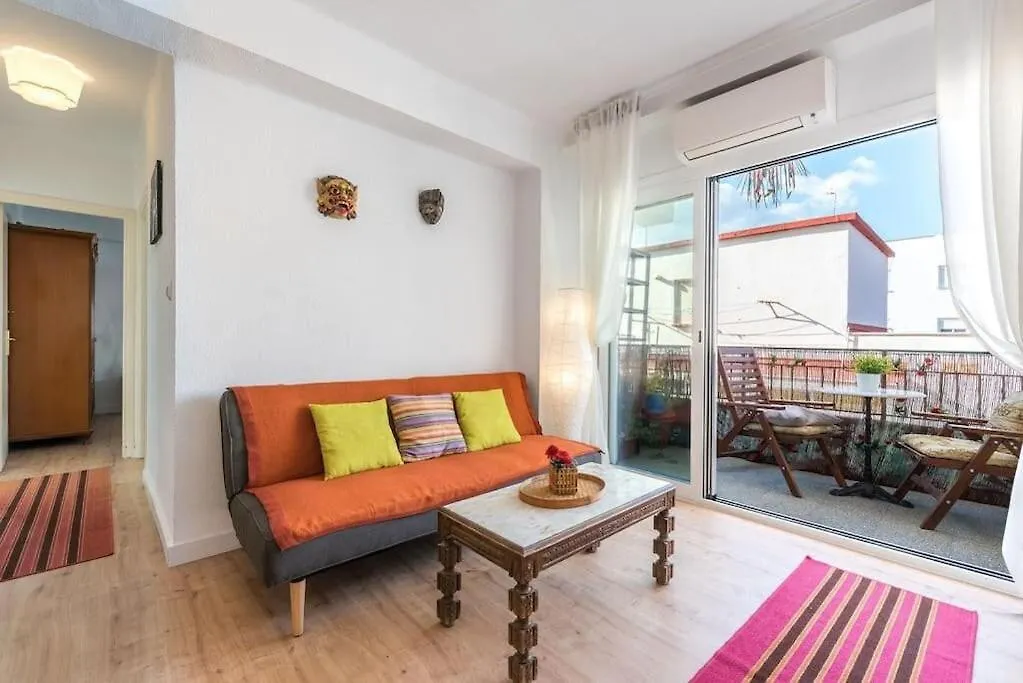 Views And Calm By City Center Malaga Apartment